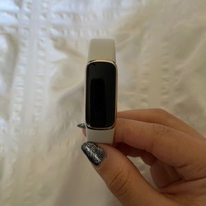 Fitbit Luxe